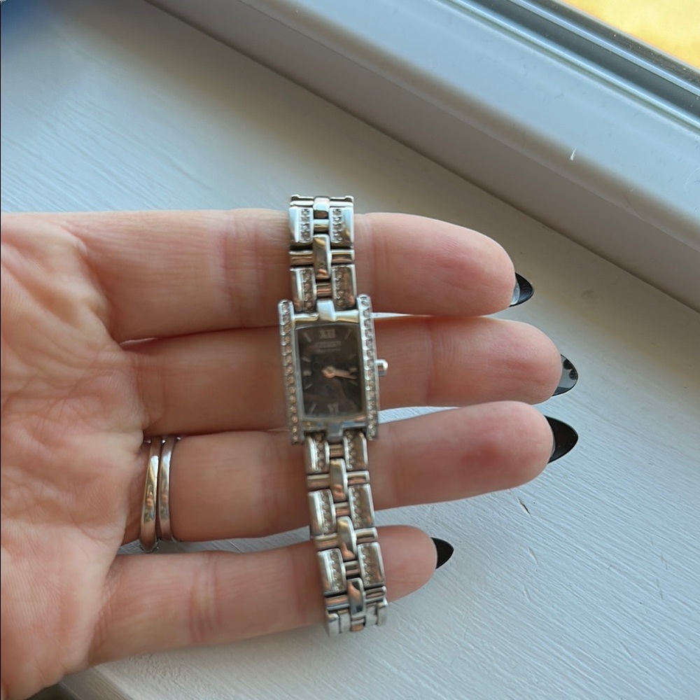 Elegant Silver Women's Watch
